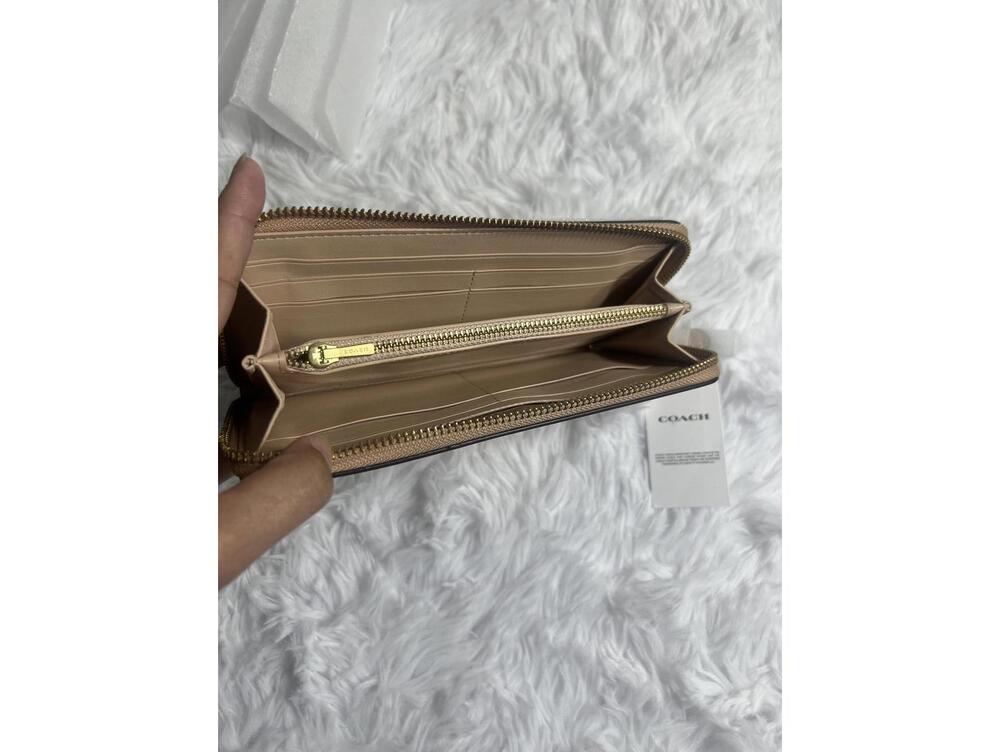 Coach Zip-Around Wallet in Nude Leather - Picture 3 of 6